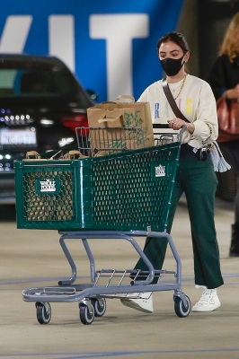 shoppingla240121-012.jpg