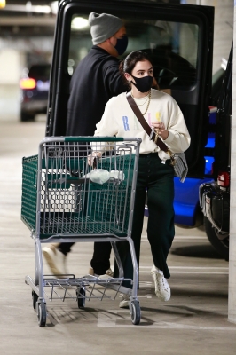 shoppingla240121-025.jpg