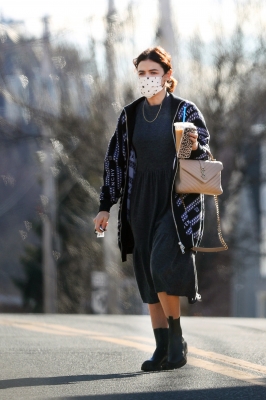 shoppingnyc101220-001.jpg