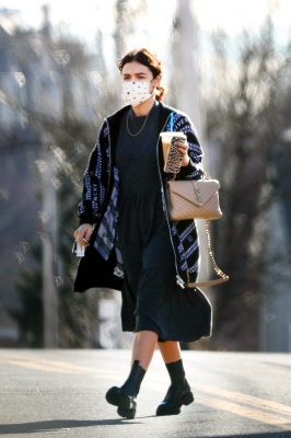 shoppingnyc101220-002.jpg