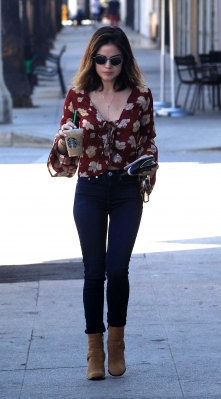 HQ
