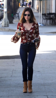 HQ
