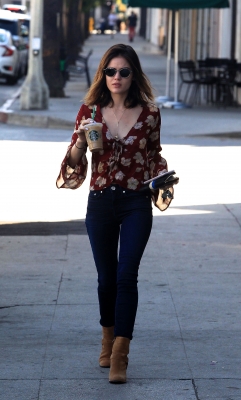 HQ
