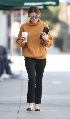 HQ
