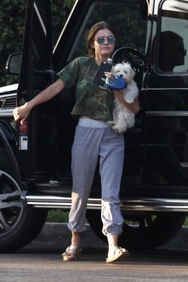 HQ
