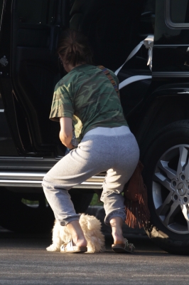 HQ
