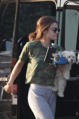 HQ
