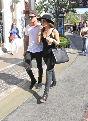 thegroovewh101014-015.jpg