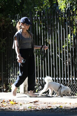 walkingdogsla211123-007.JPG