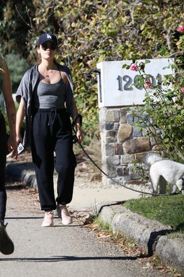 walkingdogsla211123-008.JPG