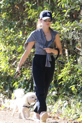 walkingdogsla211123-030.JPG