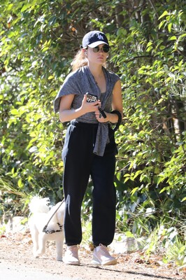 walkingdogsla211123-035.JPG