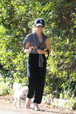 walkingdogsla211123-040.JPG