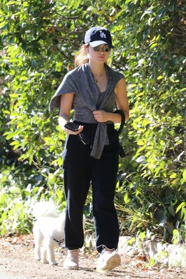 walkingdogsla211123-042.JPG