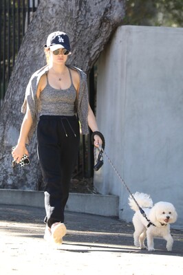walkingdogsla211123-043.JPG