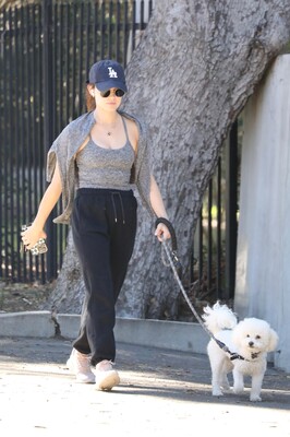 walkingdogsla211123-044.JPG