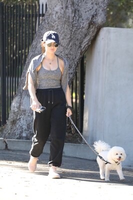 walkingdogsla211123-045.JPG