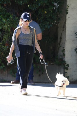 walkingdogsla211123-059.JPG