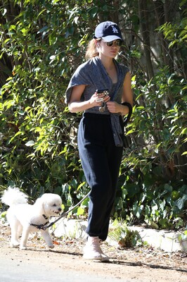 walkingdogsla211123-062.JPG