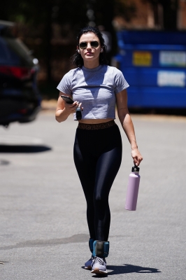 walkingsc120620-026.jpg