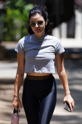 walkingsc120620-042.jpg