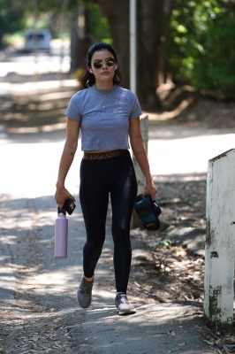 walkingsc120620-060.jpg