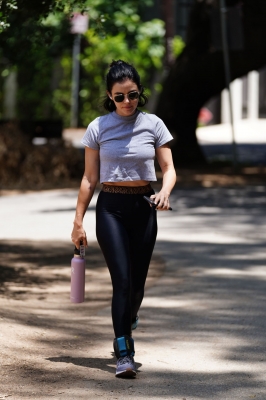 walkingsc120620-067.jpg