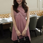 Filename=DiorBeautyStarlet2009-014.jpg
Filesize=74KiB
Dimensions=400x600
Date added=Sep 22, 2015 DiorBeautyStarlet2009-014.jpg