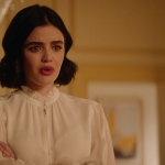 Katy_Keene_S01E10_Chapter_Ten_Gloria_1080p_AMZN_WEB-DL_DDP5_1_H_264-KiNGS_1087.jpg