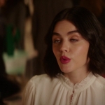 Katy_Keene_S01E10_Chapter_Ten_Gloria_1080p_AMZN_WEB-DL_DDP5_1_H_264-KiNGS_1167.jpg