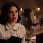 Katy_Keene_S01E12_Chapter_Twelve_Chain_of_Fools_1080p_AMZN_WEB-DL_DDP5_1_H_264-KiNGS_0969.jpg