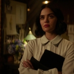 Katy_Keene_S01E12_Chapter_Twelve_Chain_of_Fools_1080p_AMZN_WEB-DL_DDP5_1_H_264-KiNGS_1749.jpg