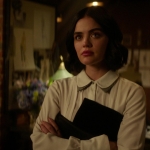 Katy_Keene_S01E12_Chapter_Twelve_Chain_of_Fools_1080p_AMZN_WEB-DL_DDP5_1_H_264-KiNGS_1750.jpg