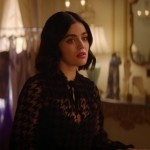 Katy_Keene_S01E13_Chapter_Thirteen_Come_Together_1080p_AMZN_WEB-DL_DDP5_1_H_264-KiNGS_0916.jpg