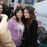 KissesForTheTroops2011-17.jpg