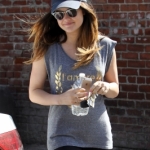 LEAVING_THE_GYM_IN_LOS_ANGELES_21-03-2014_10.jpg