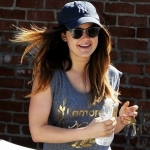LEAVING_THE_GYM_IN_LOS_ANGELES_21-03-2014_12.jpg