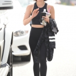 LeavesTheGymInStudioCity060619_007.jpg