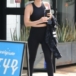 LeavesTheGymInStudioCity060619_023.jpg