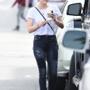 Filename=LucyAnthonyGettingCoffee271016-030.jpg
Filesize=878KiB
Dimensions=2280x3744
Date added=Oct 28, 2016 LucyAnthonyGettingCoffee271016-030.jpg