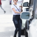 Filename=LucyAnthonyGettingCoffee271016-033.jpg
Filesize=909KiB
Dimensions=2520x3800
Date added=Oct 28, 2016 LucyAnthonyGettingCoffee271016-033.jpg