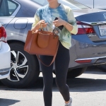 Filename=LucyJuly31-002.jpg
Filesize=1120KiB
Dimensions=2200x3300
Date added=Jul 31, 2019 LucyJuly31-002.jpg