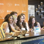 Filename=PLLBookSigning2010-001.jpg
Filesize=327KiB
Dimensions=1216x912
Date added=Sep 23, 2015 PLLBookSigning2010-001.jpg