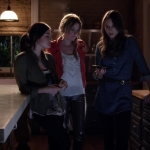 PLL_S04E02_720p_JACK_Up_DownloadSeriesHere_2483.jpg