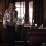Pretty_Little_Liars_S06E11_Of_Late_I_Think_of_Rosewood_720p_WEB-DL_DD5_1_H_264-NTb_0801.jpg
