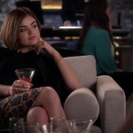 Pretty_Little_Liars_S06E11_Of_Late_I_Think_of_Rosewood_720p_WEB-DL_DD5_1_H_264-NTb_1778.jpg