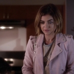Pretty_Little_Liars_S06E12_Charlotte_s_Web_720p_WEB-DL_DD5_1_H_264-NTb_1739.jpg