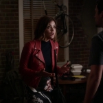 Pretty_Little_Liars_S06E13_The_Gloves_Are_On_720p_WEB-DL_DD5_1_H_264-NTb_1864.jpg