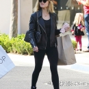Filename=ShoppingatTheGroveLAApr1st-004.jpg
Filesize=617KiB
Dimensions=1529x2160
Date added=Apr 02, 2016 ShoppingatTheGroveLAApr1st-004.jpg