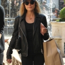 Filename=ShoppingatTheGroveLAApr1st-008.jpg
Filesize=430KiB
Dimensions=1528x2160
Date added=Apr 02, 2016 ShoppingatTheGroveLAApr1st-008.jpg